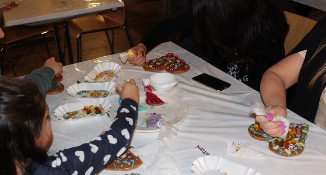 Lebkuchen verzieren im GZ Roos